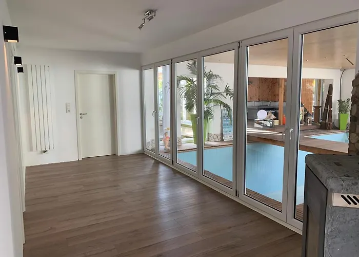 Stadtvilla Intzeplatz - Ruegen Appartement *