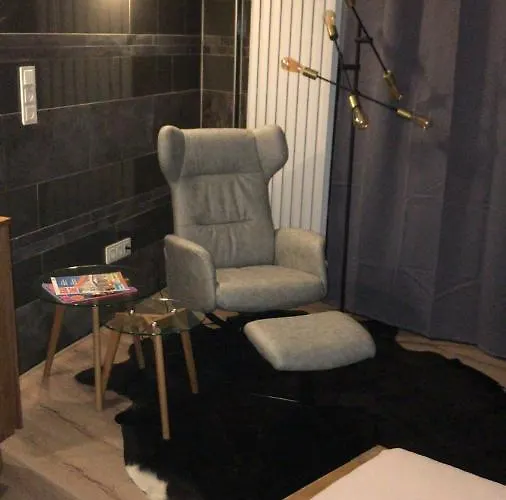 Stadtvilla Intzeplatz - Ruegen Appartement *